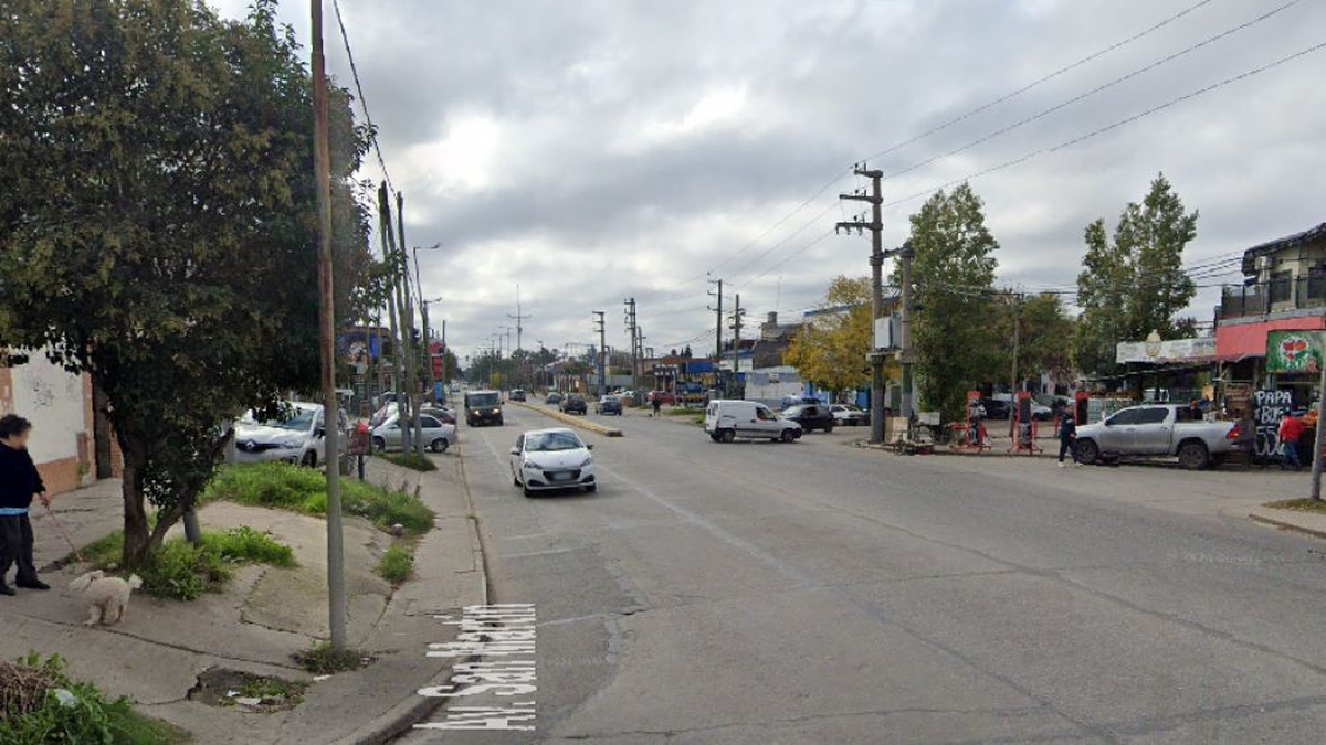 La esquina donde ocurrió el asesinato de la joven en Almirante Brown. 
