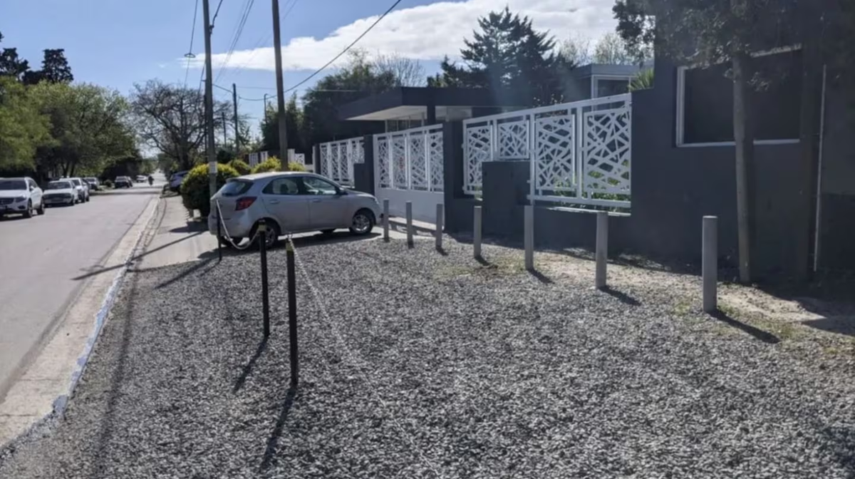 El hecho ocurrió en una escuela de Gonnet, La Plata. 
