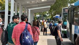 almirante brown: instalaron nuevas paradas de colectivo en rafael calzada