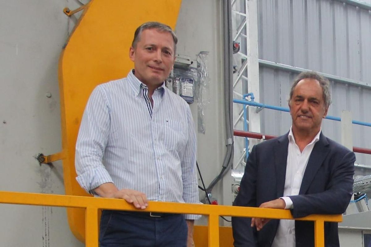 Fernando Gray y Daniel Scioli recorrieron una fábrica en Esteban Echeverría