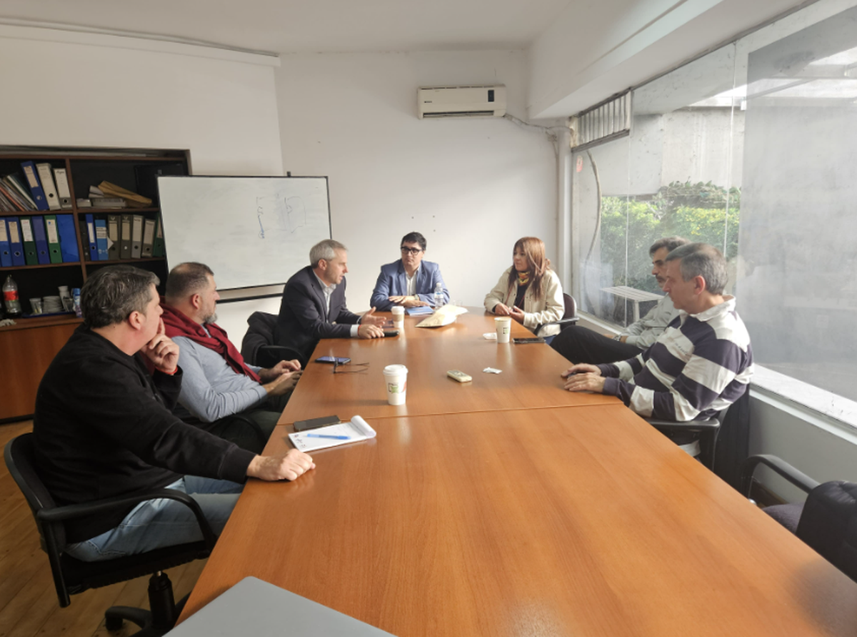 Los dirigentes de los countries de Canning trasladaron a los representantes de Edesur los reclamos de los vecinos por los permanentes cortes de luz.