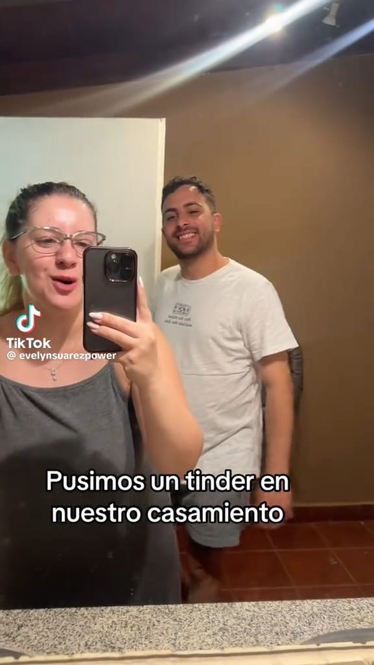 La pareja se casó en Almirante Brown.