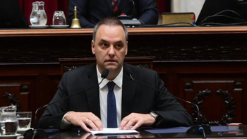 En medio de los pedidos de interpelación, Adorni canceló su exposición en el Senado