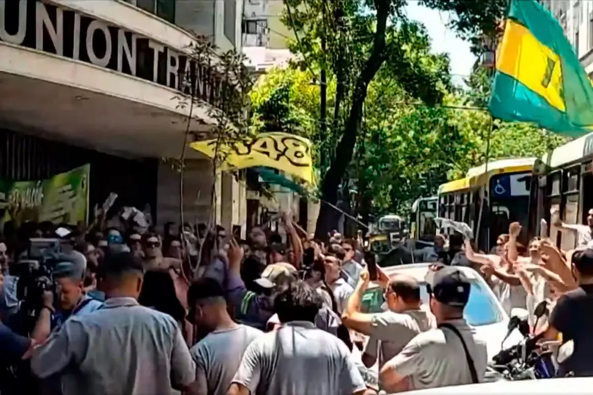 La empresa El Nuevo Halcón atravesó en los últimos meses conflictos con sus trabajadores por deudas salariales.