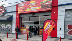hamburguesas la plata abrio una nueva sucursal en el jagüel con promos de inauguracion