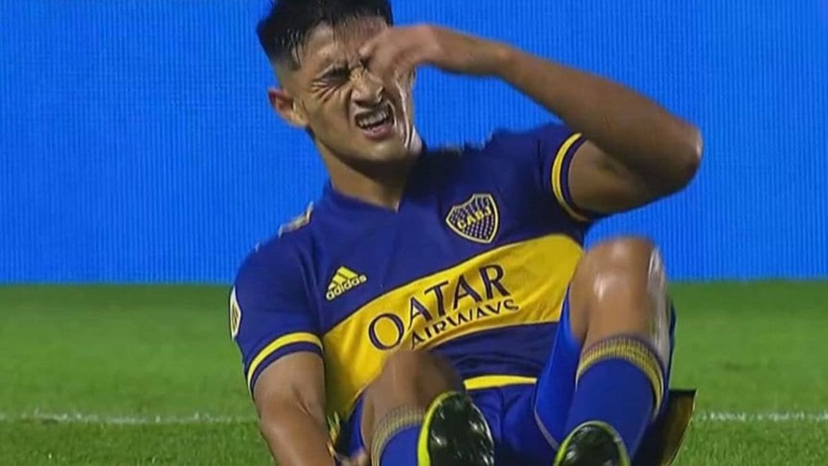 Almirón debutó en la Primera de Boca y pudo estar apenas 26 minutos en cancha.