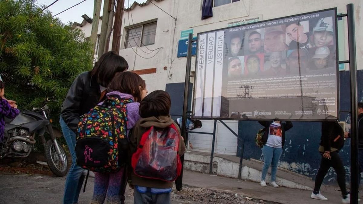El incendio ocurrió en la comisaría 3ra de Esteban Echeverría en noviembre de 2017. El incendio ocurrió en la comisaría 3ra de Esteban Echeverría en noviembre de 2017.