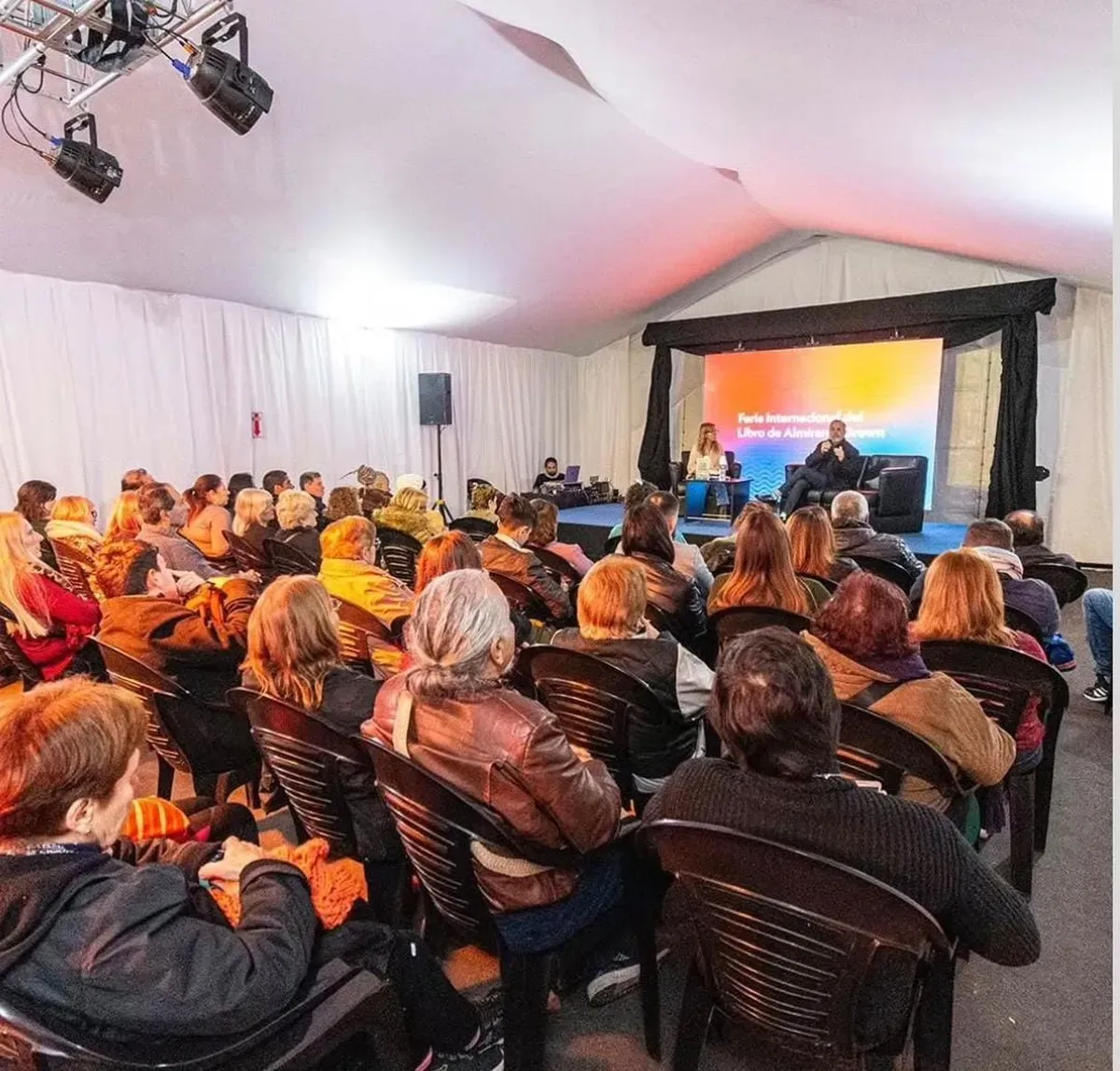 La Feria del Libro de Almirante Brown. La Feria del Libro de Almirante Brown.