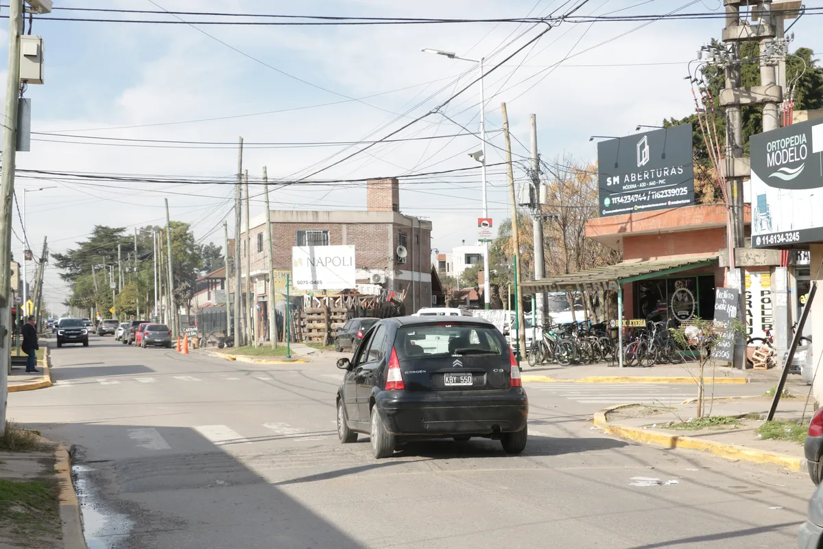 La calle Sargento Cabral de Canning volverá a ser doble mano.