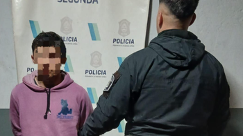 Detuvieron a un joven que circulaba con una moto robada en Lomas de Zamora