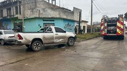 almirante brown: un vehiculo impacto contra un poste de luz tras un choque