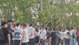 upd: asi celebraron en monte grande y la region el ultimo primer dia de secundaria