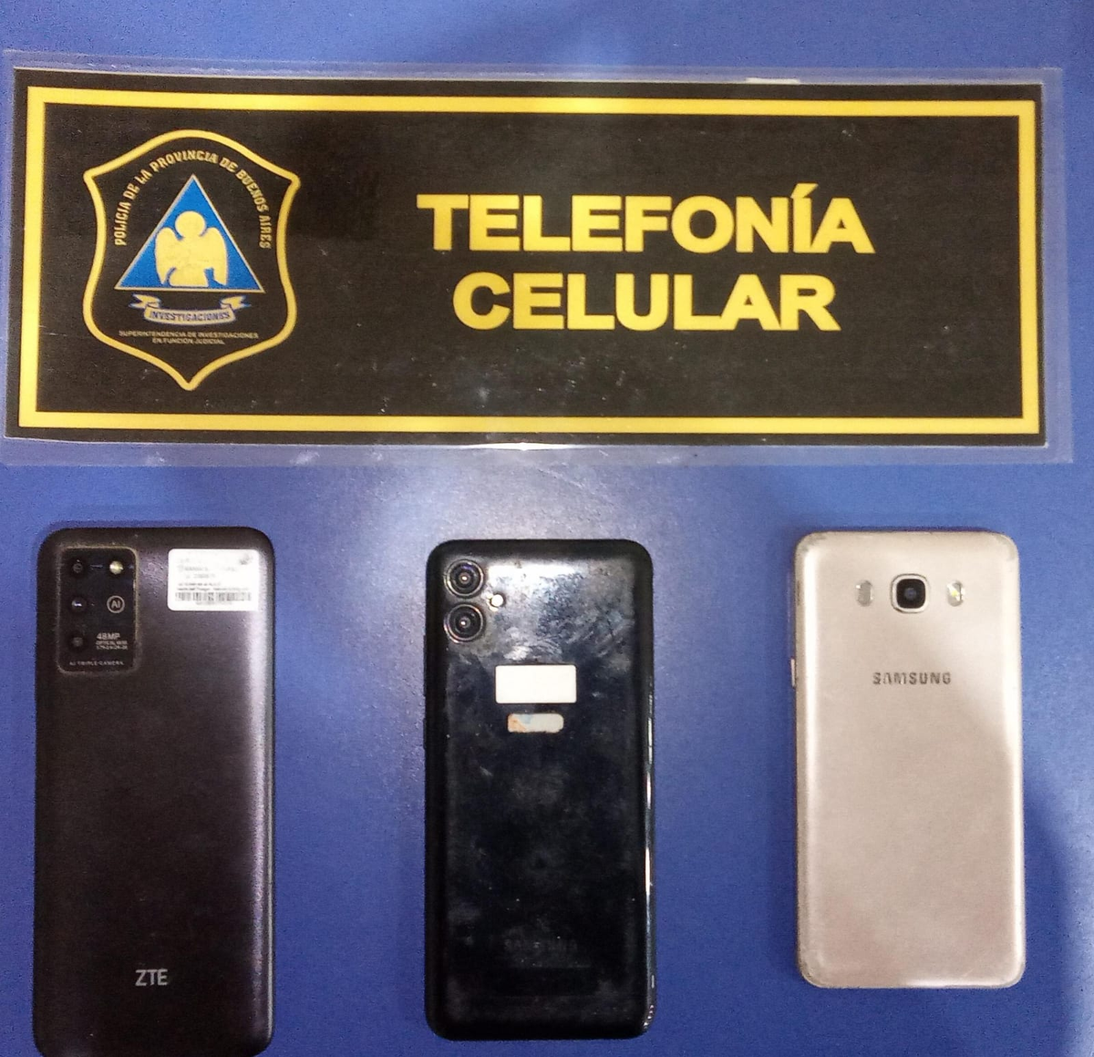 Los efectivos incautaron droga, armas, dinero en efectivo y celulares.