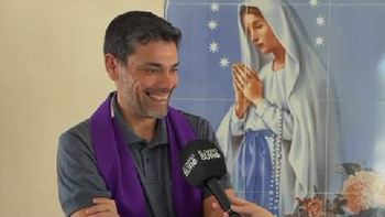 Monte Grande: el padre Diego Barboza se despide de la parroquia Nuestra Señora de Lourdes después de 11 años