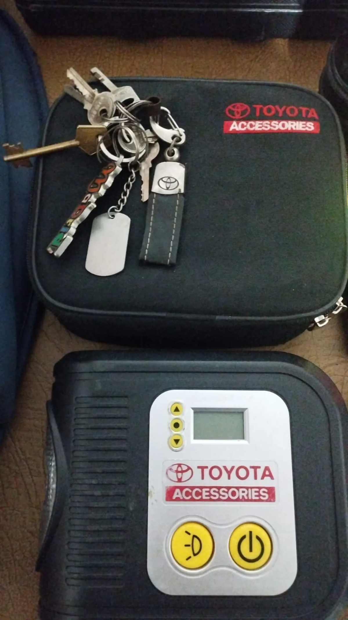 El acusado tiene causas.