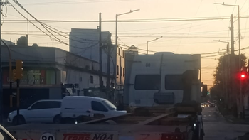 Lanús: vecina justiciera persiguió a un camión tras un choque