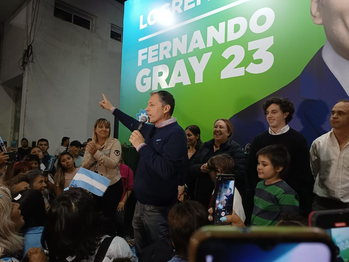Fernando Gray fue reelecto en Esteban Echeverría.