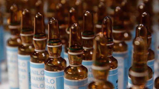 Fentanilo contaminado: ANMAT cerró laboratorios y prohibió sus productos