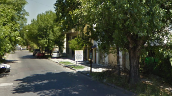 Lanús: usaron réplicas de armas para robar un auto y fueron detenidos