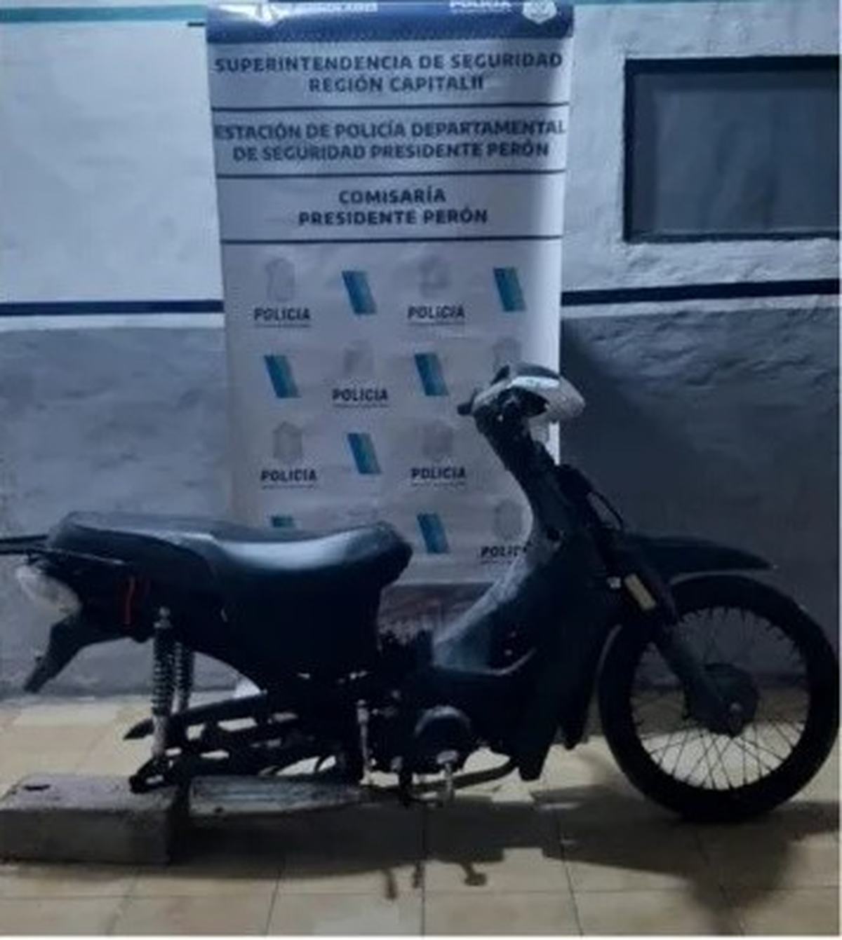 La moto robada en Guernica fue recuperada tras la detención.