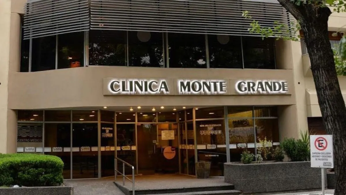 La sede de Clínica Monte Grande, donde se desempeña como enfermera Sabrina.