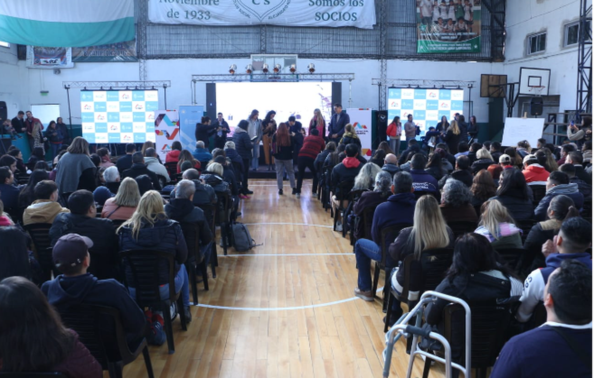 El sorteo de pre adjudicaciones de lotes y viviendas que se realizó la semana pasada.