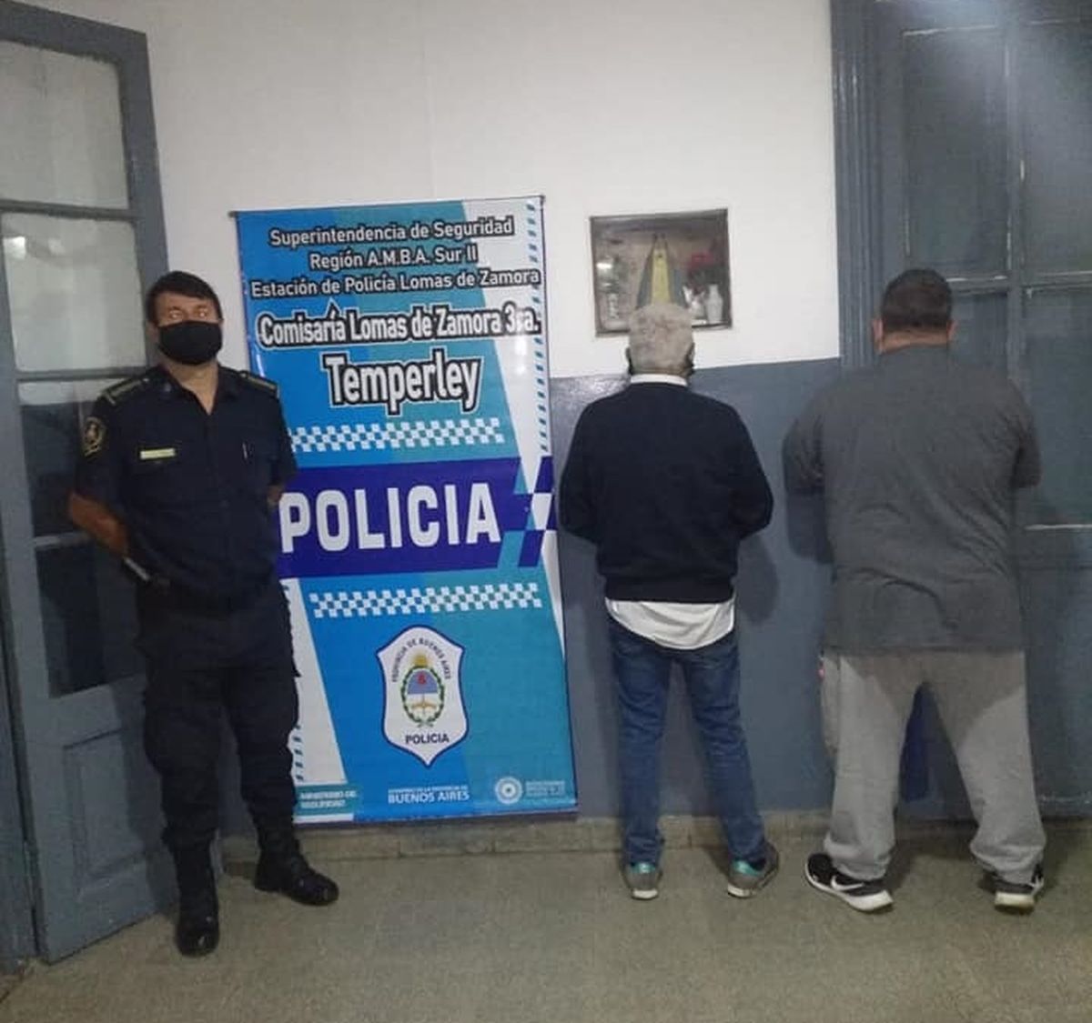 Delincuentes detenidos en Temperley.