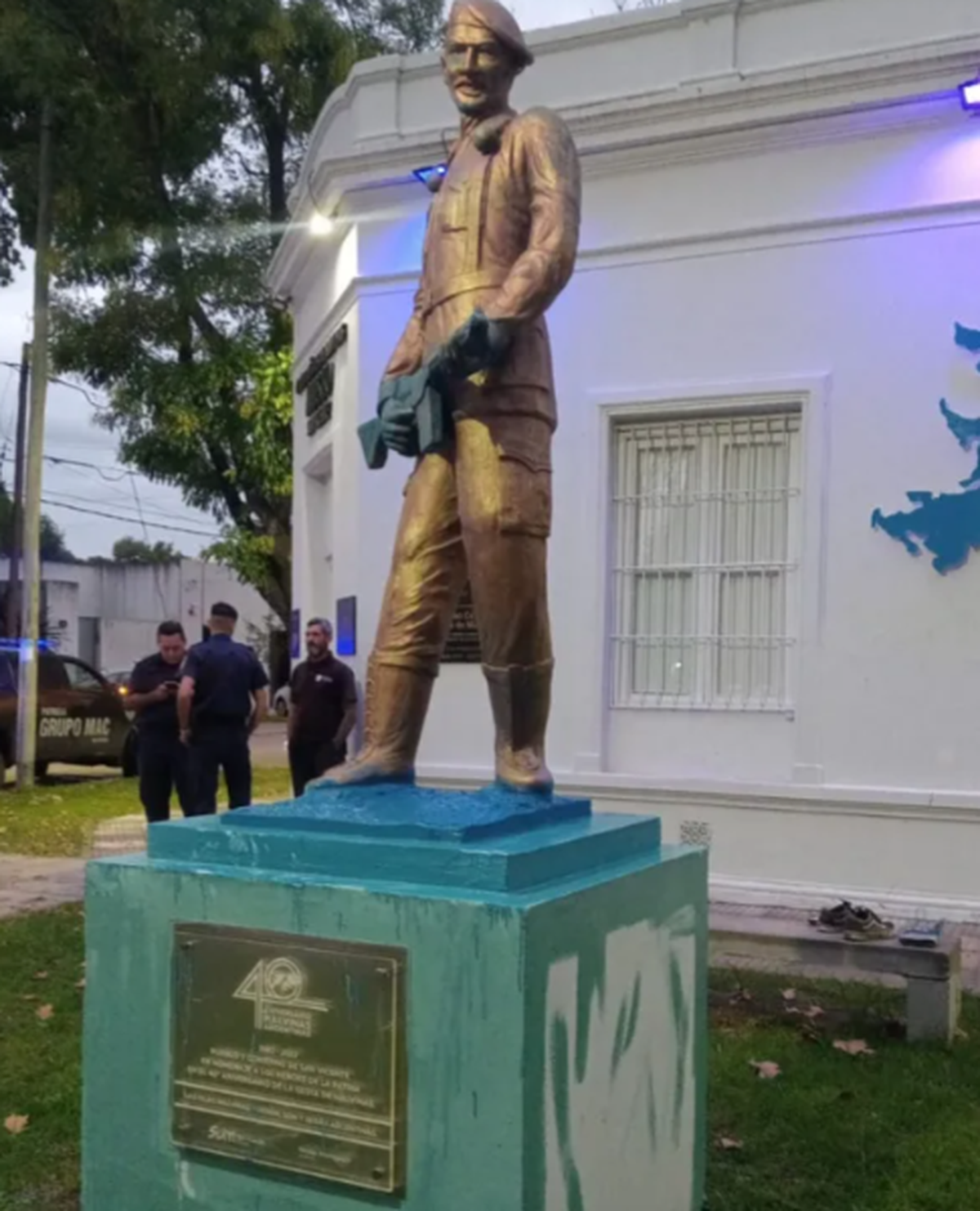 El monumento que fue vandalizado en San Vicente.