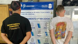 esta acusado de matar a un joven en lomas y fue detenido mientras comia en una pizzeria de longchamps