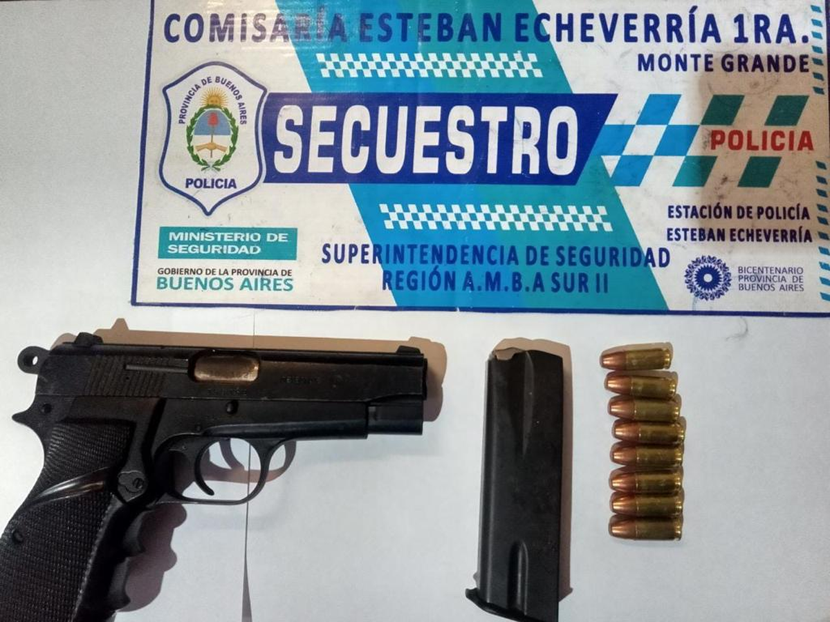 Un joven de 21 años efectuó un disparo al aire en Monte Grande.