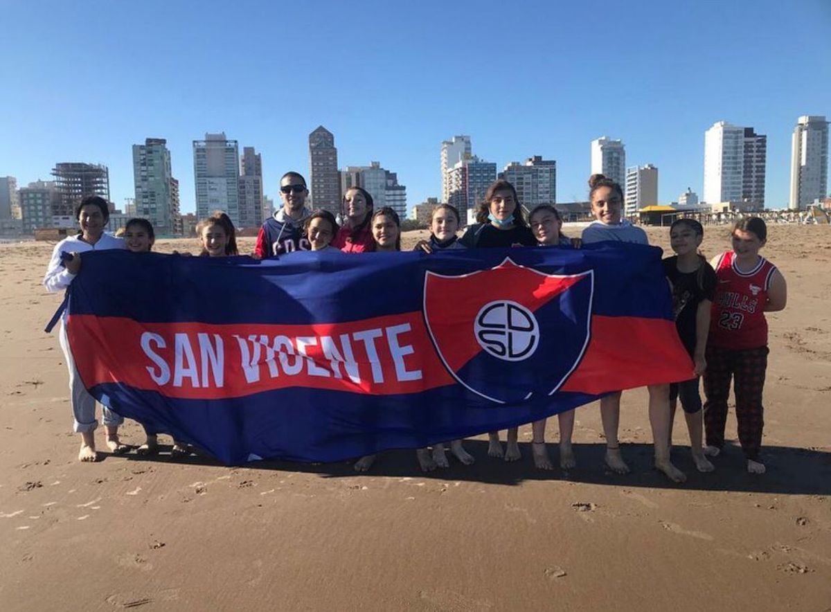 El Deportivo San Vicente cumple 90 años la emoción de sus socios