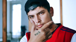 el chino agostini sigue los pasos de su padre: grabo un videoclip en canning
