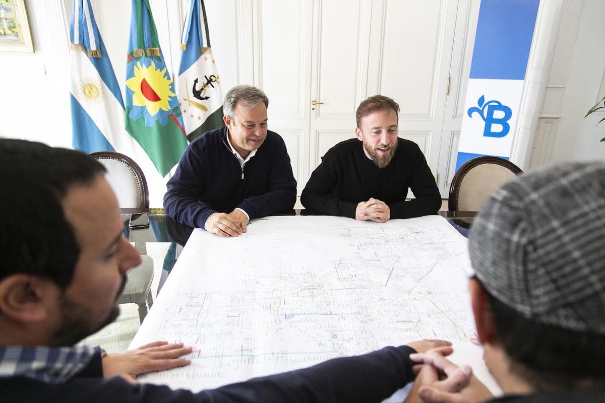 Previamente ambos jefes comunales mantuvieron un encuentro de trabajo en el Municipio de Almirante Brown.