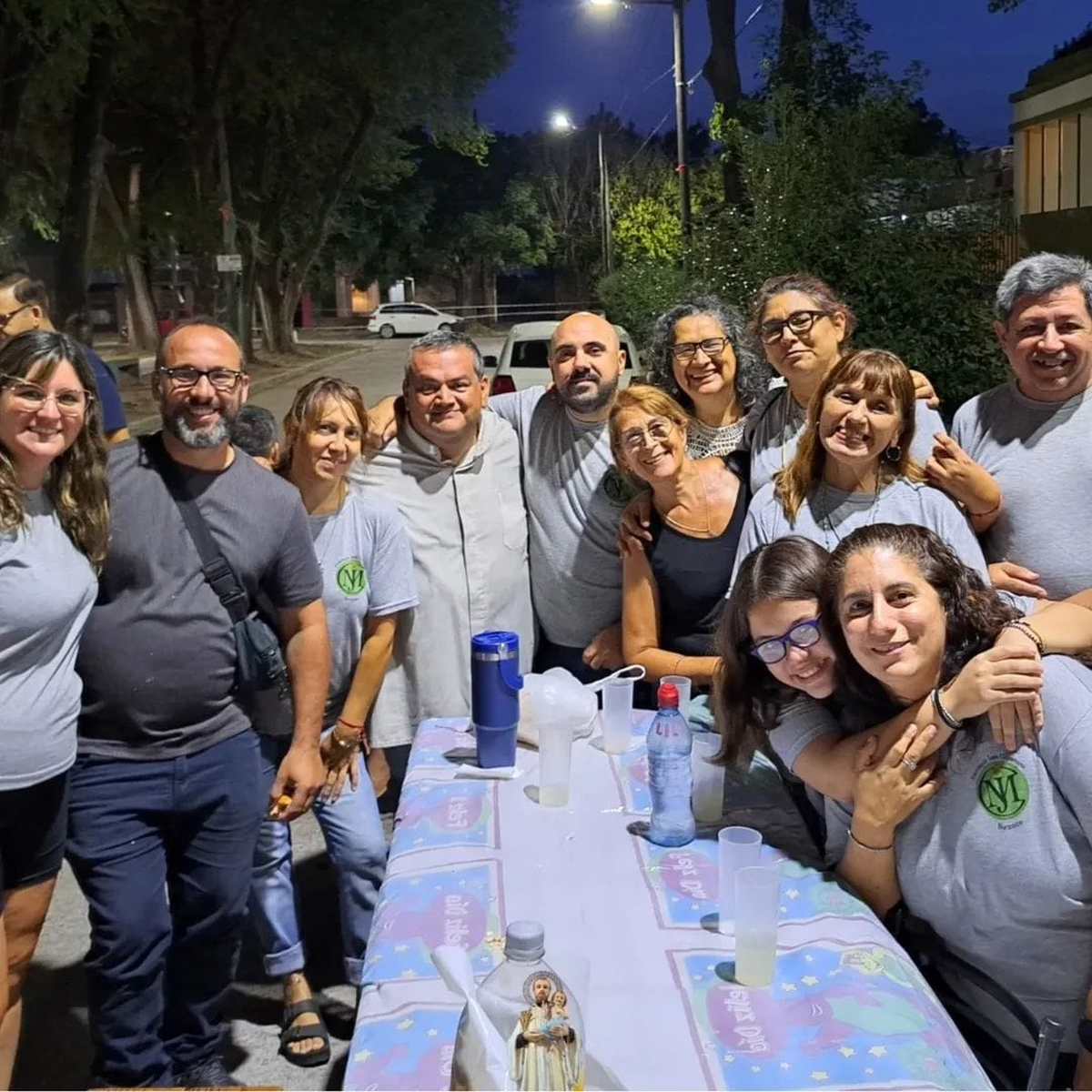 Fieles dijeron presente en la misa inicial. Fieles dijeron presente en la misa inicial.