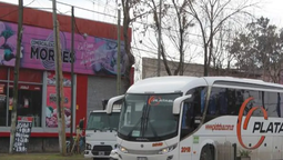 vecinos de san vicente juntan firmas por mejoras en el servicio de platabus hacia la plata
