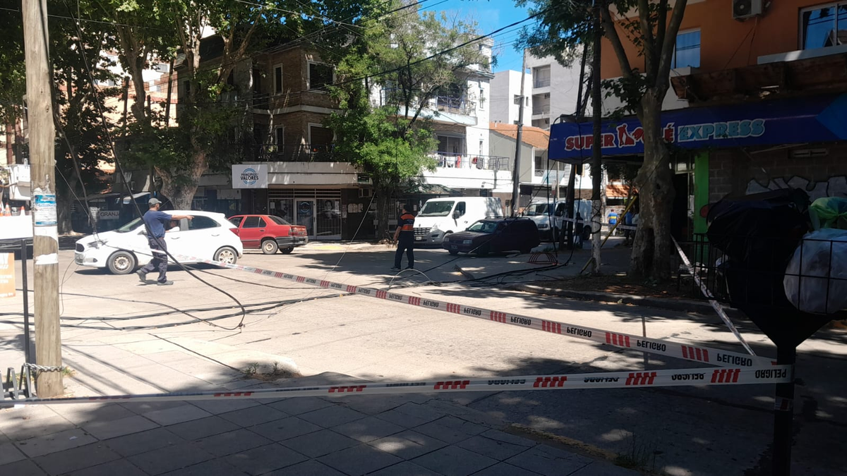 Está cortada la zona en Monte Grande.