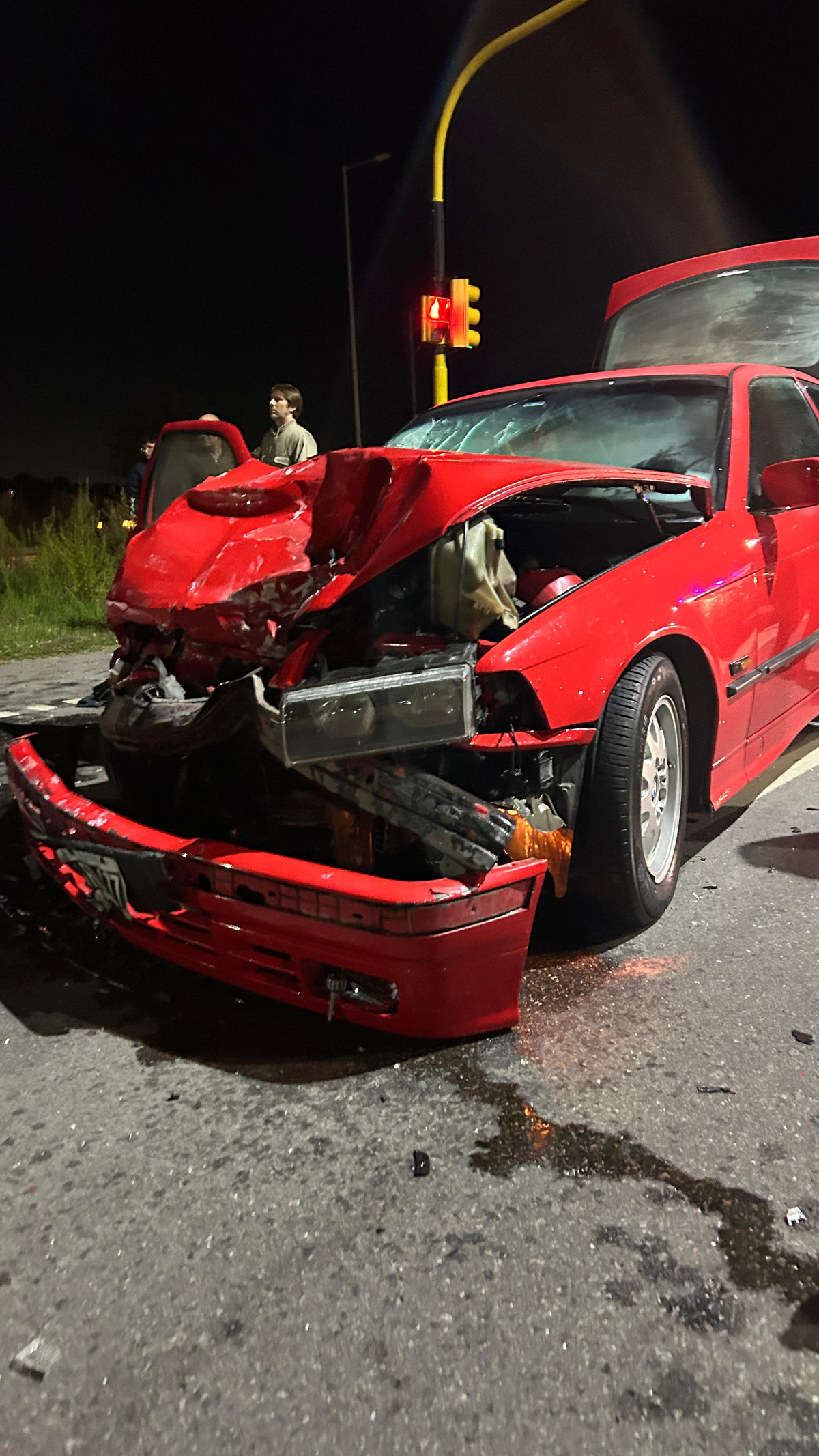 Este fin de semana, una carrera derivó en un terrible accidente en el que no hubo víctimas fatales de milagro.