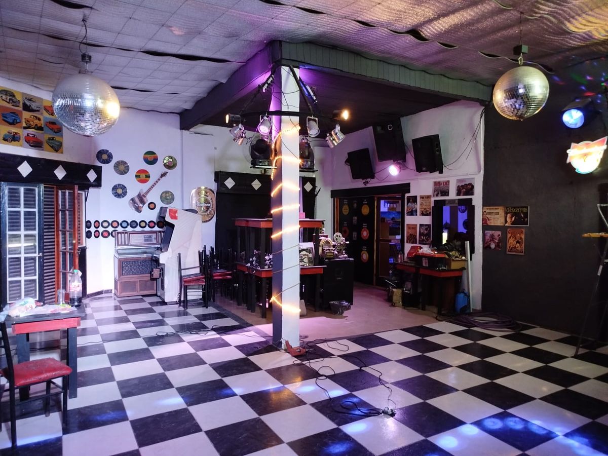 La Cuadra abrirá sus puertas en El Jagüel con una propuesta de cena show y música en vivo, en un espacio histórico del barrio. La Cuadra abrirá sus puertas en El Jagüel con una propuesta de cena show y música en vivo, en un espacio histórico del barrio.