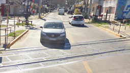 almirante brown: una persona fallecio al ser embestida por una formacion del tren roca