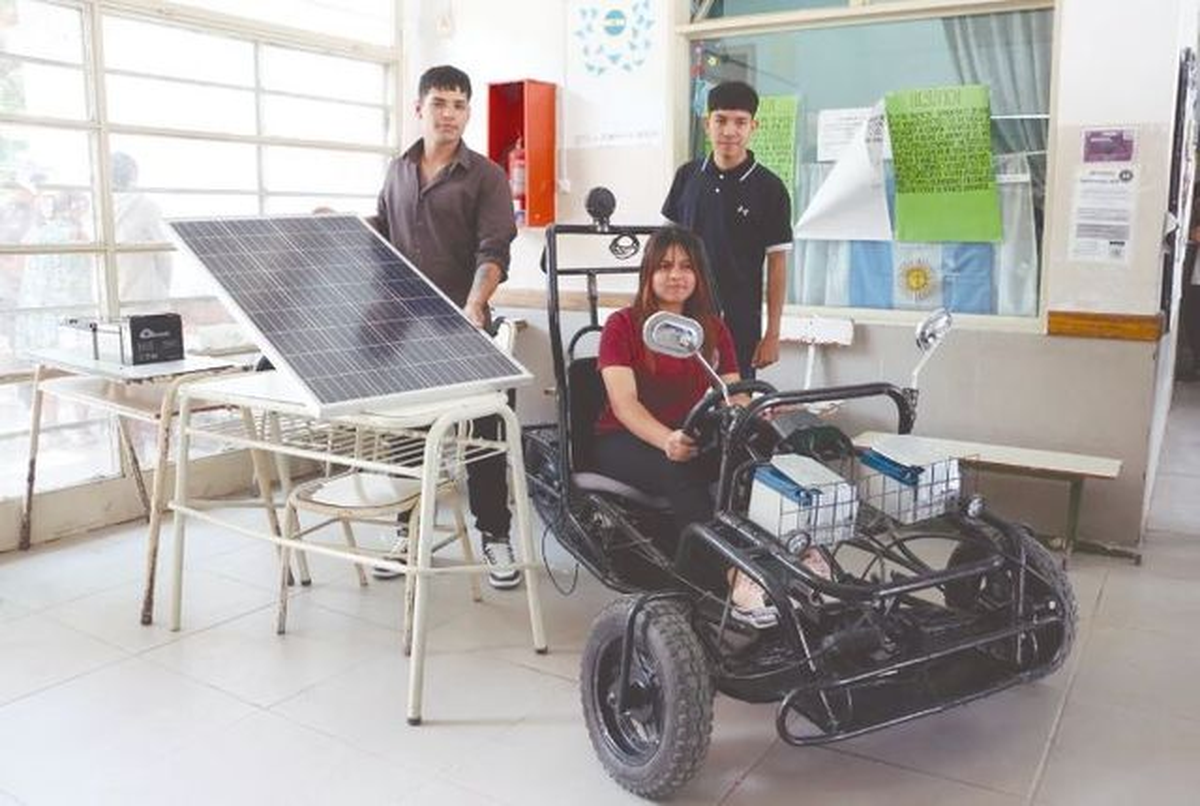 La muestra anual de la Escuela Secundaria Técnica 1 de Monte Grande. Los chicos ya no repetirán.