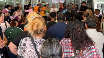 Lomas de Zamora: vecinos protestaron frente a Edesur por los cortes de luz y agua