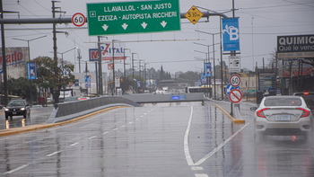 Destacan el funcionamiento del Viaducto Papa Francisco en Burzaco ante la lluvia