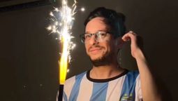 es venezolano, recibio la nacionalidad argentina e hizo una fiesta tematica