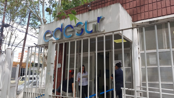 Monte Grande: allanan la sede de Edesur tras una denuncia por los cortes de luz