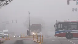 alerta por bancos de niebla en distintos puntos del amba