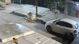 Lomas: intentaron robar las ruedas de un auto, pero escaparon ante los gritos de una vecina
