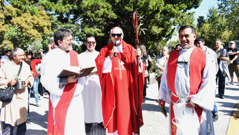 El padre Carlos Ramos deja la parroquia de Monte Grande y llegará un nuevo párroco