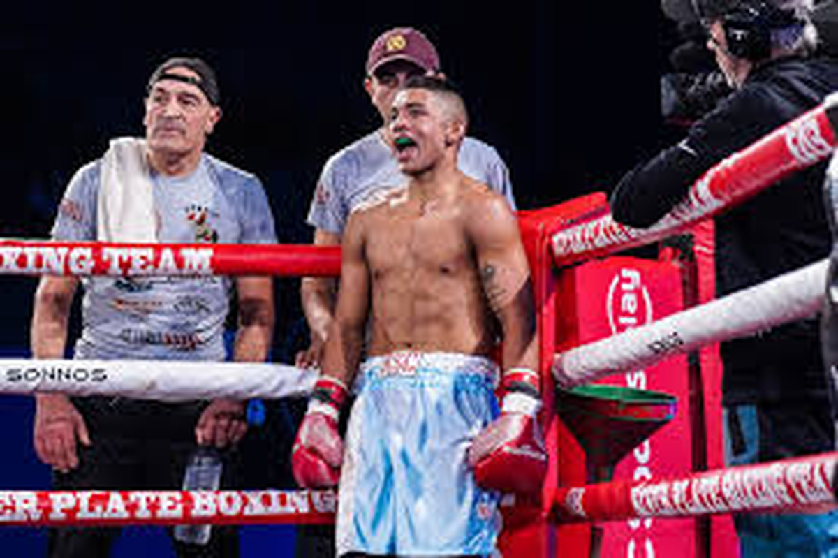 Espíndola tiene un invicto de doce peleas. 