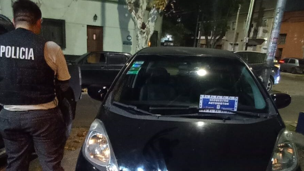 El vehículo fue hallado en Ingeniero Budge y quedó secuestrado por orden de la Justicia.
