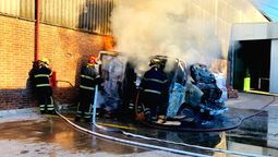 lanus: se incendio una camioneta en plena zona fabril de valentin alsina